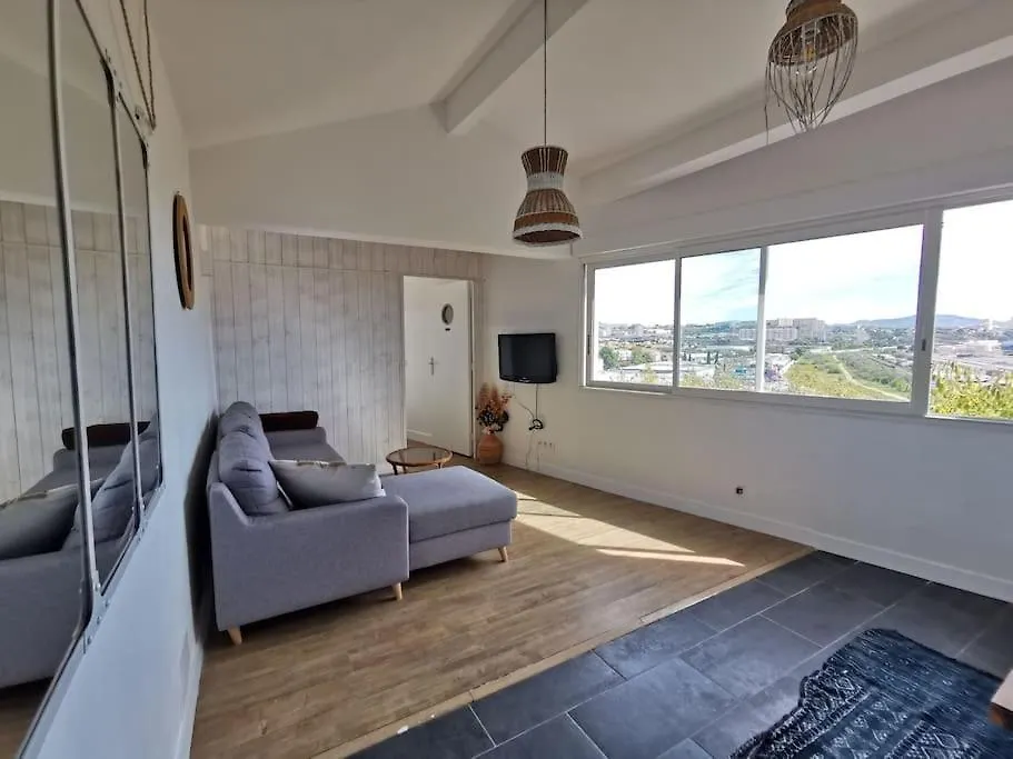 Logement Independant Renove Tres Belle Terrasse Vue Mer Port Et Marseille Villa France
