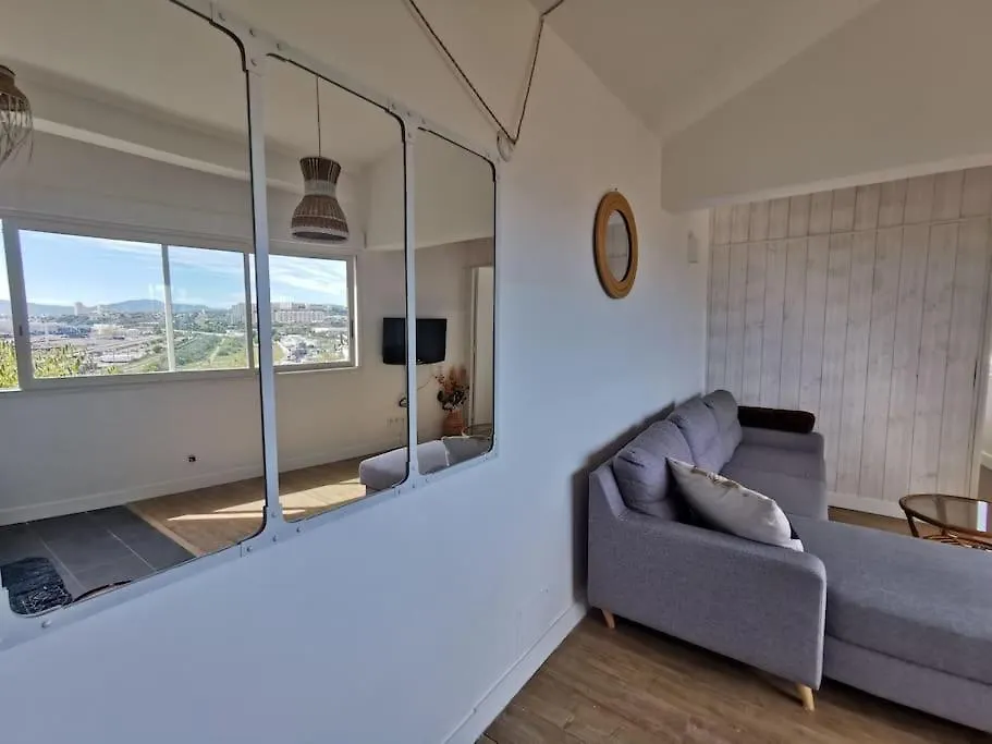Holiday home Logement Independant Renove Tres Belle Terrasse Vue Mer Port Et Marseille Villa