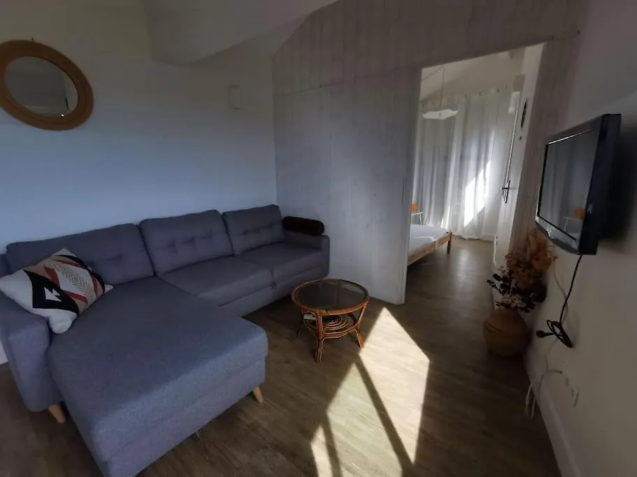 Logement Independant Renove Tres Belle Terrasse Vue Mer Port Et Marseille Villa 0*,  France