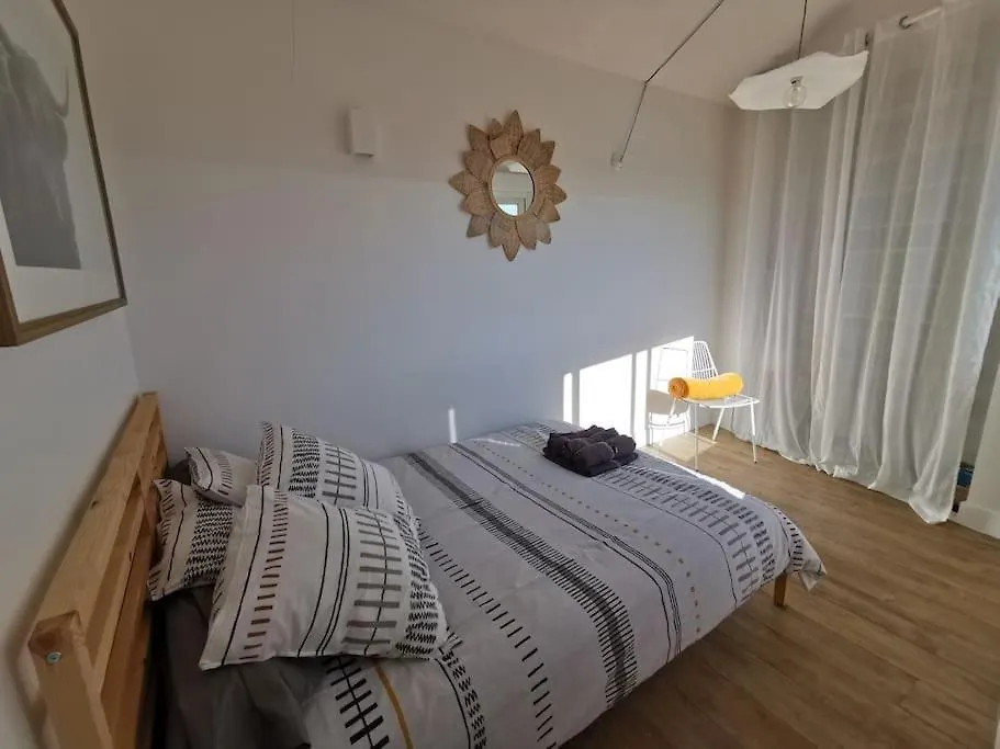 Holiday home Logement Independant Renove Tres Belle Terrasse Vue Mer Port Et Marseille Villa France