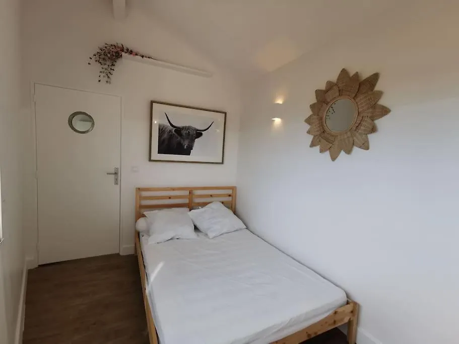 Holiday home Logement Independant Renove Tres Belle Terrasse Vue Mer Port Et Marseille Villa