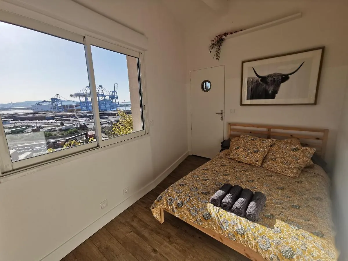 Logement Independant Renove Tres Belle Terrasse Vue Mer Port Et Marseille Villa Holiday home